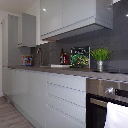 Stylish City Apartments - לייסטר מראה חיצוני תמונה