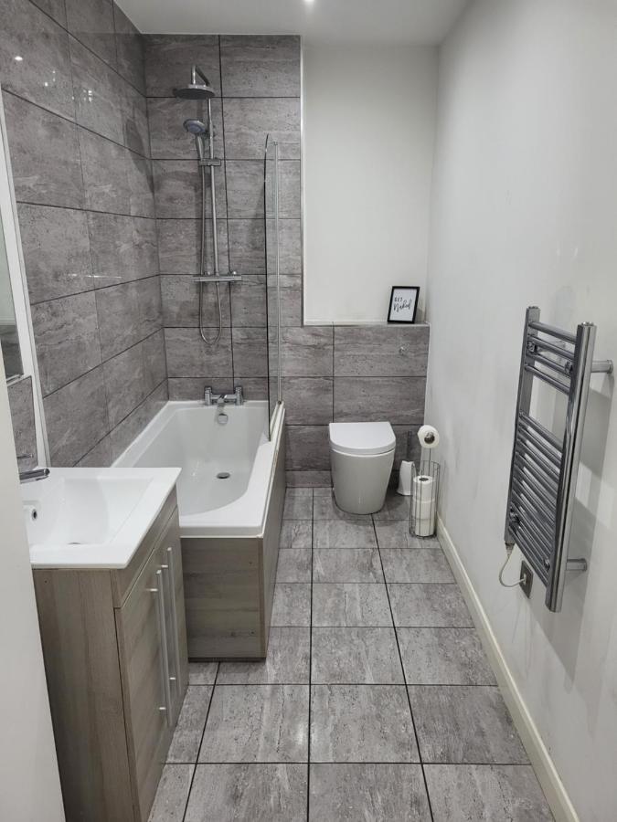 Stylish City Apartments - לייסטר מראה חיצוני תמונה